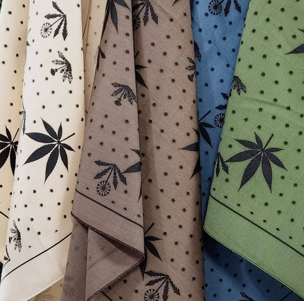 Weeds Bandana